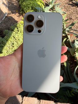 iPhone 15 Pro Max Unlocked