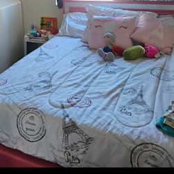 Full Bed With Matress