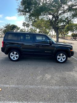 Jeep Patriot SUV – Black