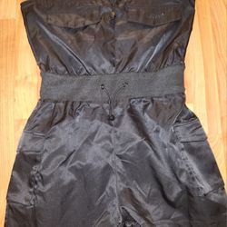 SNIPES BRAND NYLON CARGO ROMPER (SIZE MEDIUM)