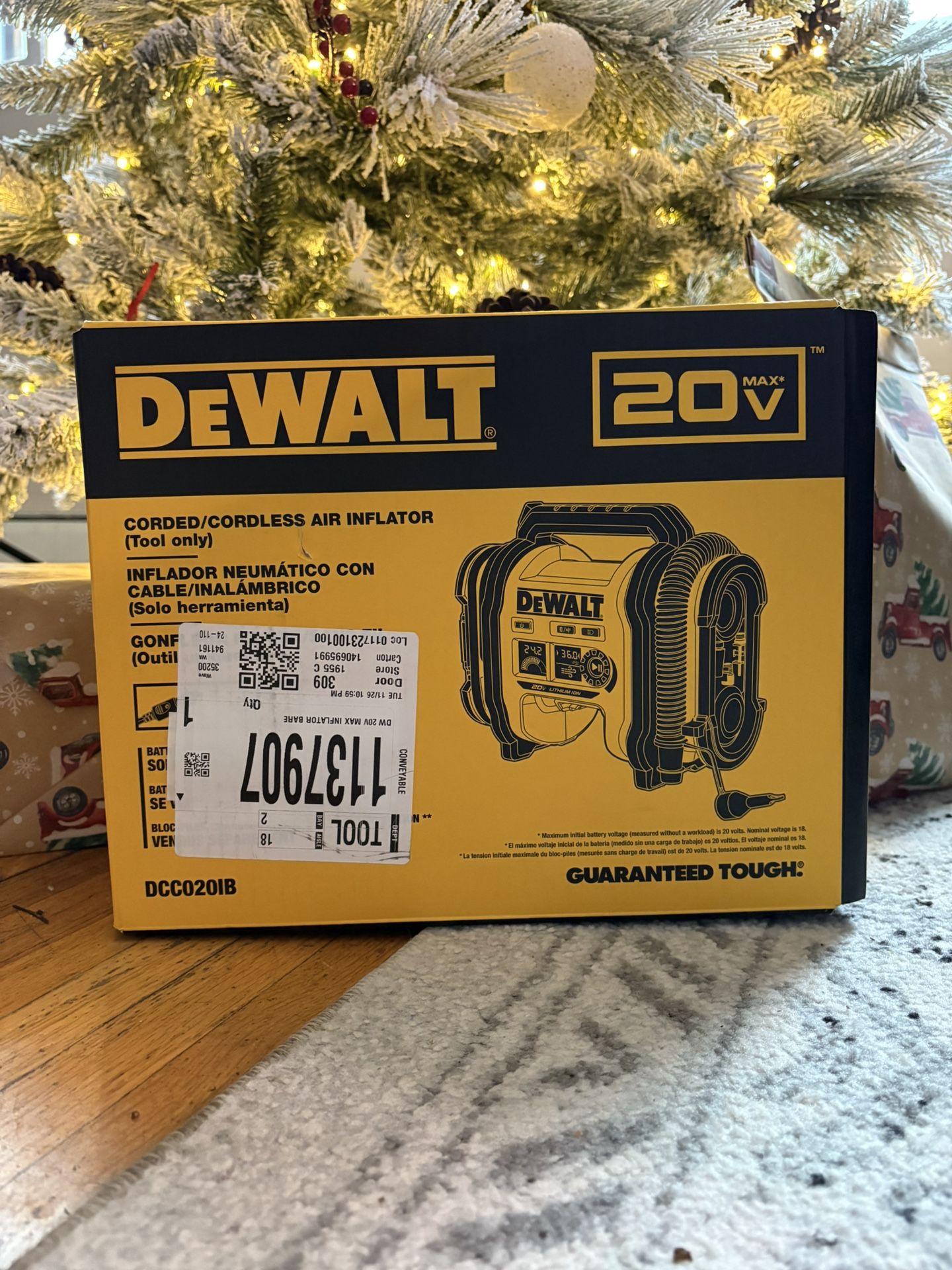 DEWALT 20V MAX Cordless Electric Portable Inflator (Tool Only)