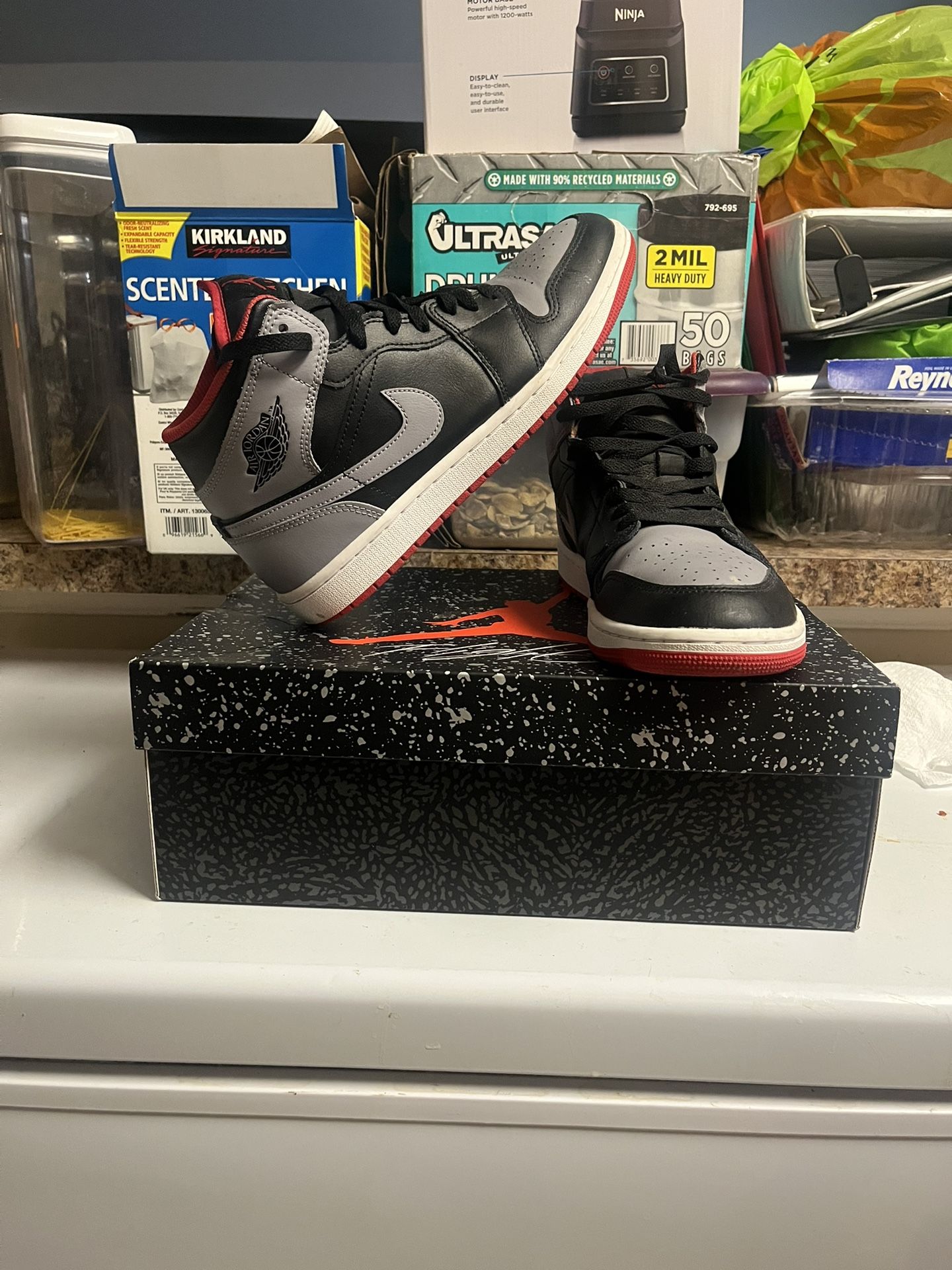 Nike Air Jordan 1 Mid ‘Black/Cement Grey/Red’