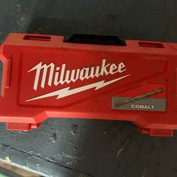 MILWAUKEE 15 PIECE COBALT RED HEX DRILL BIT SET