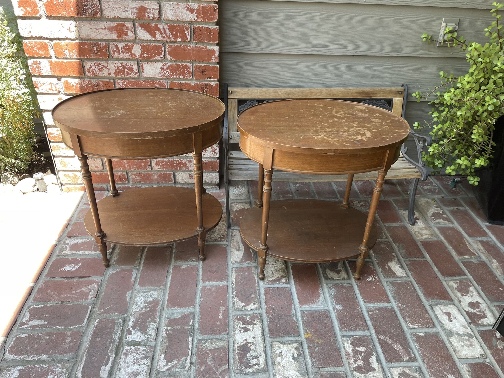 2 antique side tables