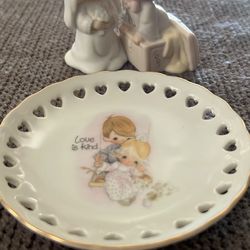Vintage 1978 Precious Moments Small Plate LOVE IS KIND & Precious Moments 1991 “Our First Christmas