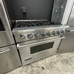 Viking 7 Series Dual Fuel 36” Range In Stainless Steel Used 