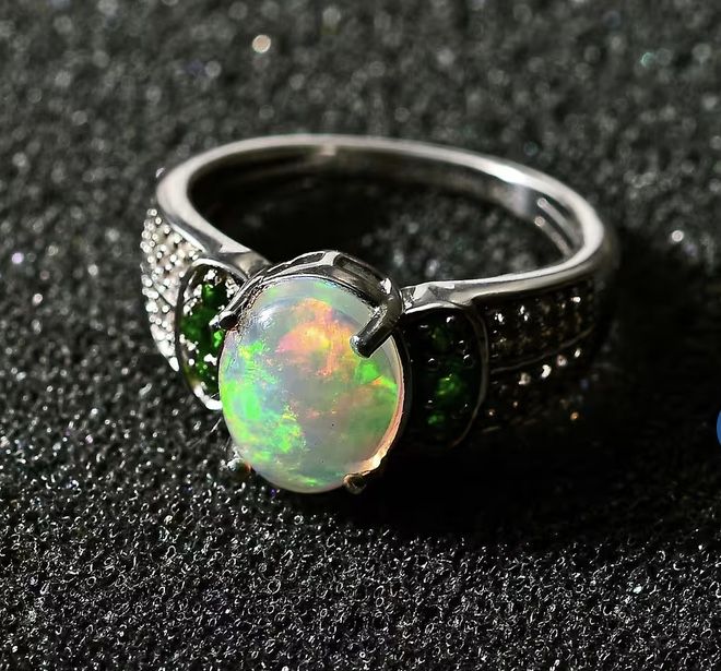 Beautiful Ethiopian Welo Opal & diopside Ring - Sz 7 - new!