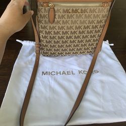 Michael Kors Large Crossbody ***Brand New***