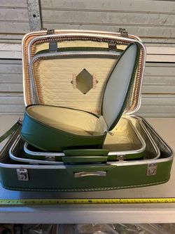 Antique Suitcase Set