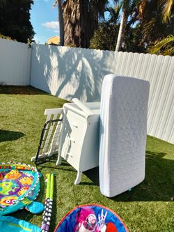 Cuna Y Cama Personal Con Todo En Venta Excelente Condiciones 