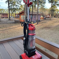 Dirt Devil Vacuum 