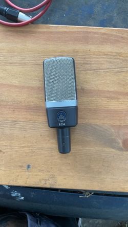 AKG C214 Professional Condenser Microphone + XLR Cable $120 obo
