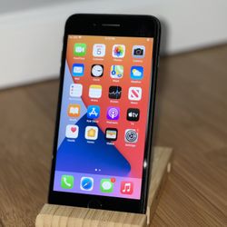 iPhone 8 Plus 64GB Unlocked