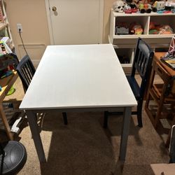 30x45x24 Kids’ Activity Table With Chairs 