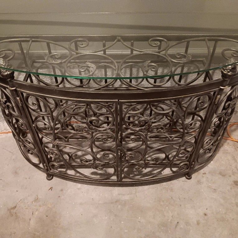 BEAUTIFUL WINE RACK!!!