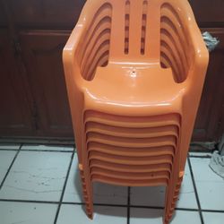 Sillas Para Niños $3 Cada Una 