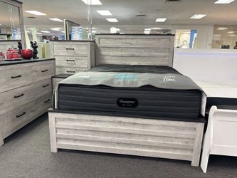 Wooden Style 5pc Bedroom Set W/FREE MATTRESS For Sale! ( Furniture Assembly)