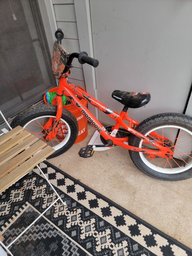 Mongoose Lil Bubba Fat Tire Kids Bike