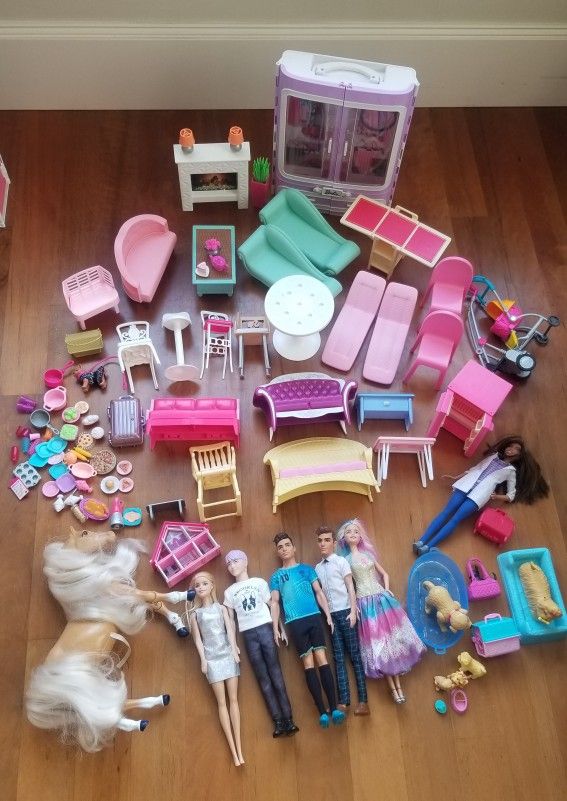 Barbie Dolls Walking Horse Furniture Pets Pretend Food