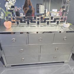 57” DRESSER SILVER