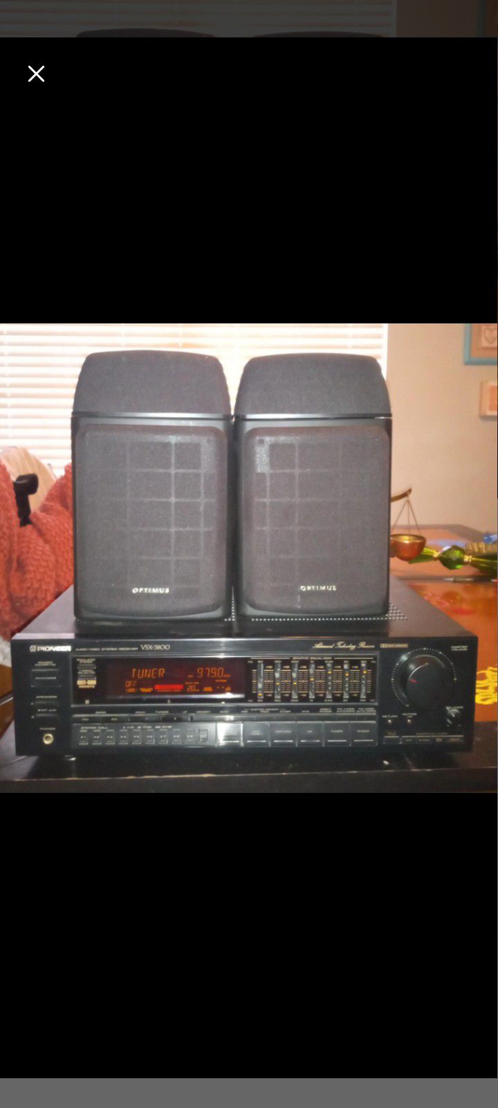 Pioneer Receiver With Two Optimus Speakers 