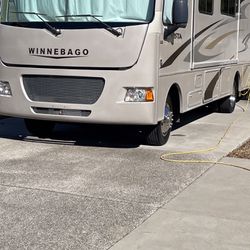 Winnebago Vista 31KE 