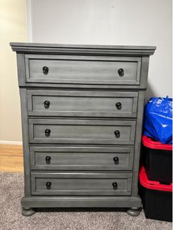 Dresser Set