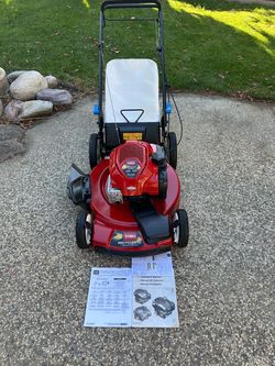 Toro 7.25 163cc self propelled lawn mower (like new condition)
