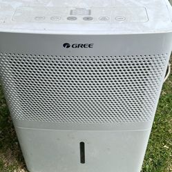 Gree 1500 Sq.ft Dehumidifier for Basement, Energy Star Dehumidifier for Home, Bathroom, Bedroom, Quiet Dehumidifier with Auto Continuous Drain to Remo