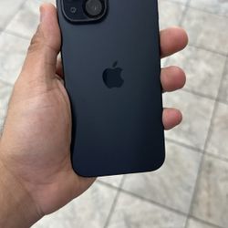 iPhone 15 128GB Unlocked 