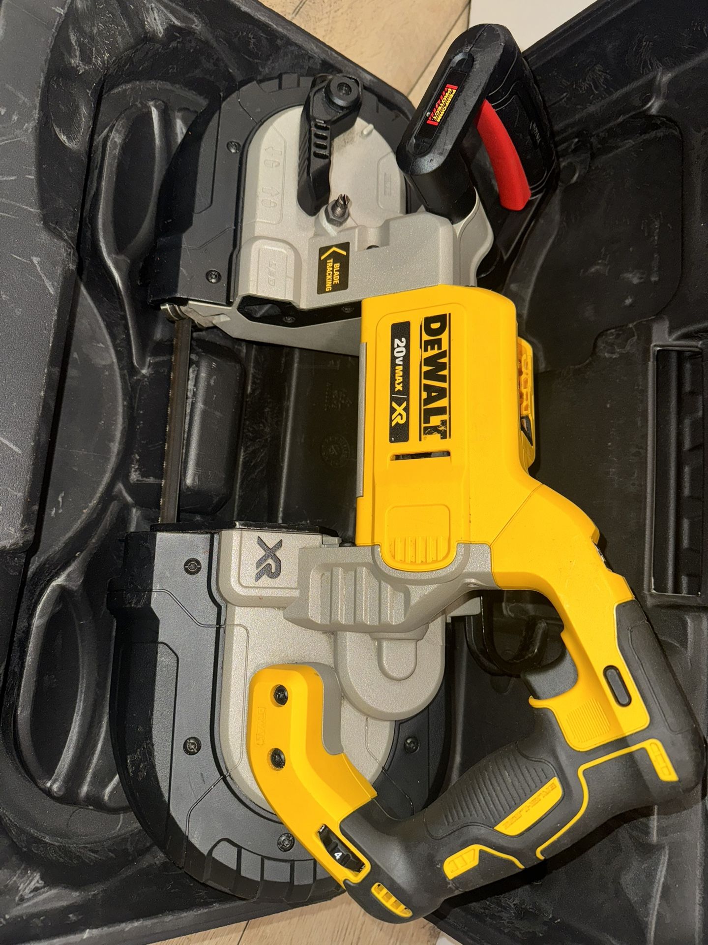 Band saw Dewalt 20v