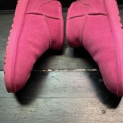 Pink Uggs