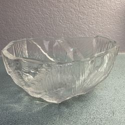 Modern Crystal bowl 8.5" x 7" x 4" glacial ice frosted pattern