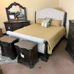 SHEFFIELD ANTIQUE GRAY UPHOLSTERED SLEIGH BEDROOM SET