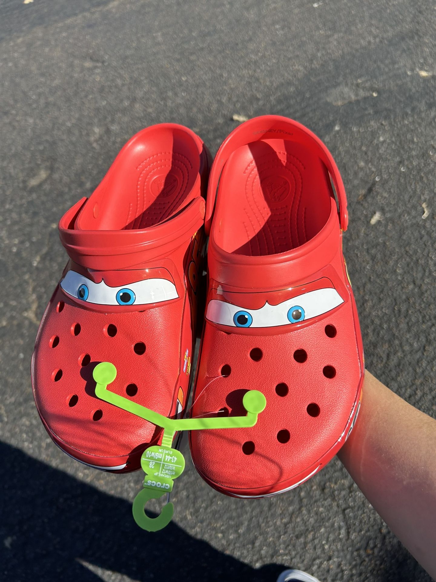 Lightning McQueen Crocs ⚡️ Mens 8,10 Brand new Comes with Receipt