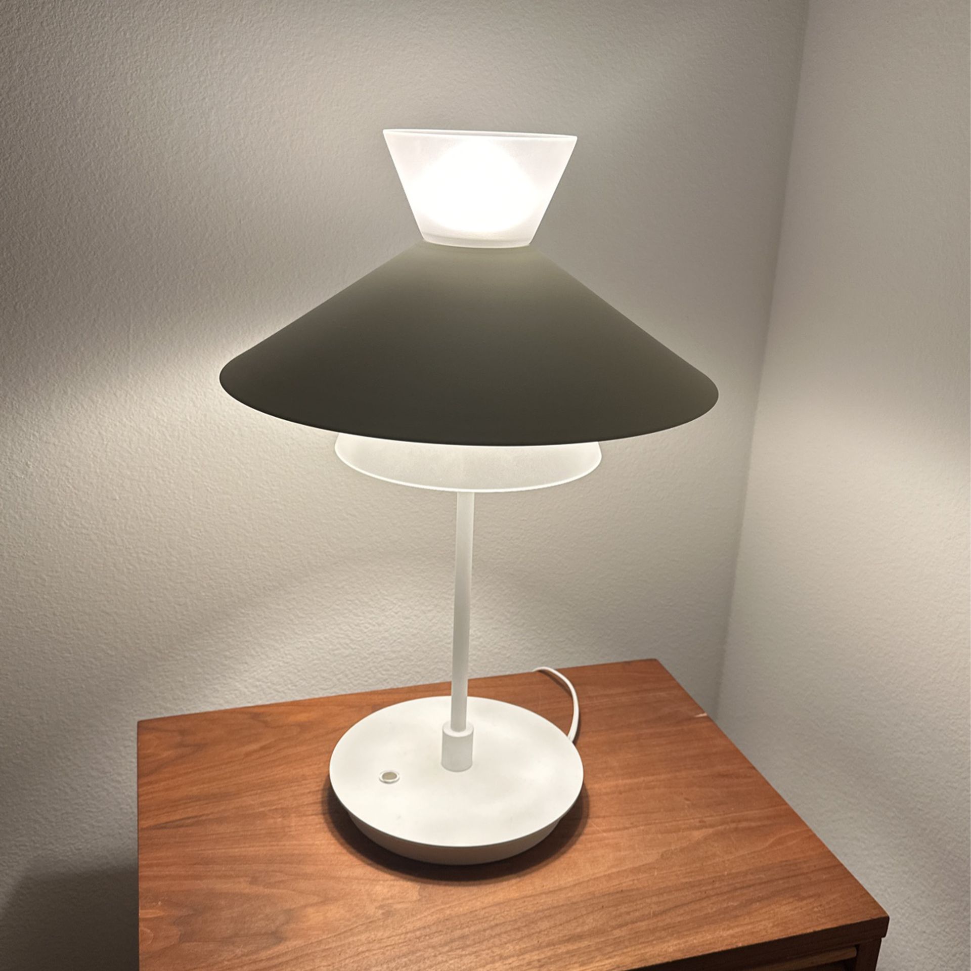 Brand New West Elm Lamp Billy Cotton Bennet Table Lamp 