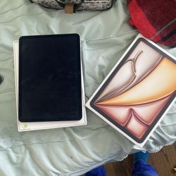 2 iPad Air M3 Chip 128gb