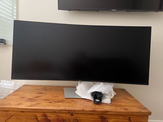 52” Dell Ultra Sharp Monitor FREE