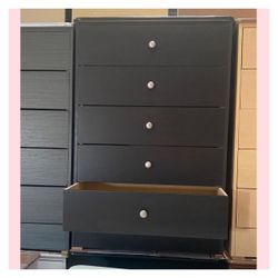 5 drawers dresser / Five drawers dresser