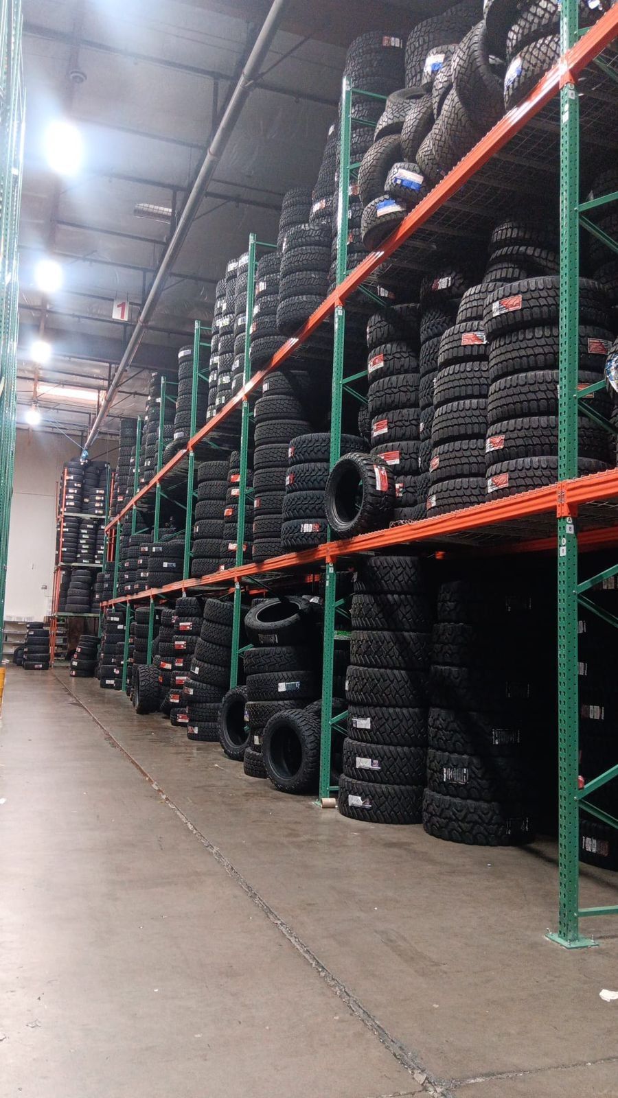 265 70 17 Sumimoto AT New Tires