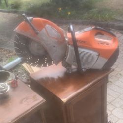 Stihl Demo Saw 