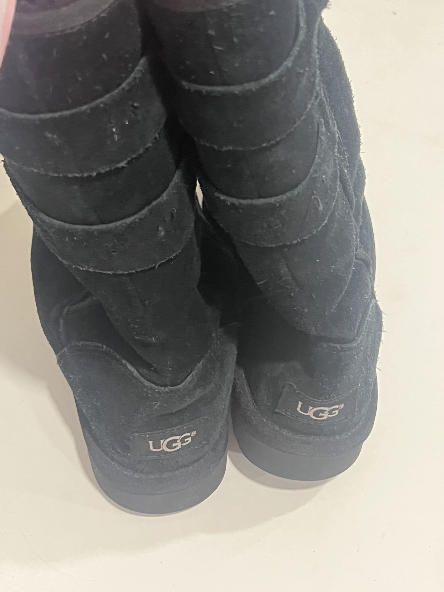 UGG Boot Size 6 Bakersfield 
