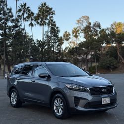 2019 19 Kia Sorento