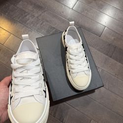 Amiri Converse Stars Court Low