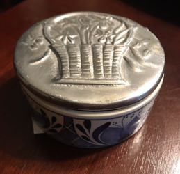 CERAMIC AND PEWTER JEWELRY ROUND SHAPED BOX