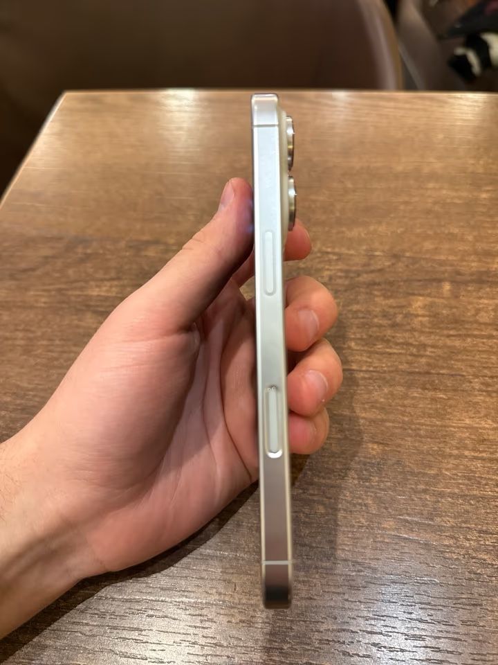 iPhone 16 Pro Max