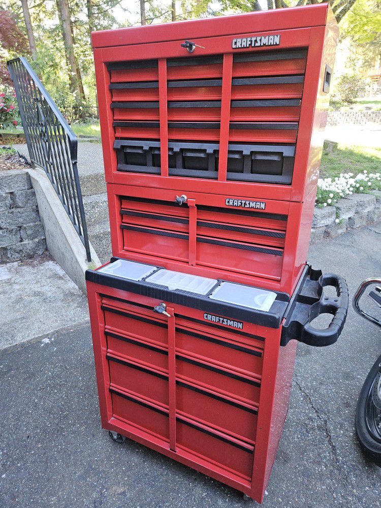 Craftsman 3 Tier Tool Chest w/20 Drawers and Organizers