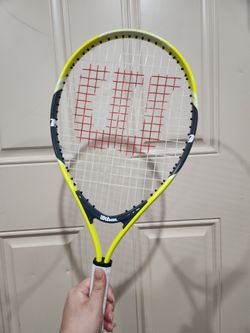 wilson youth tennis racket, junior 19 3 1/2 "