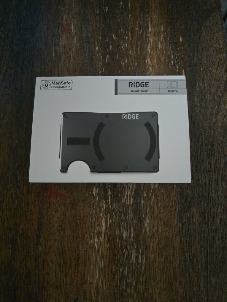 New In Box Ridge Wallet