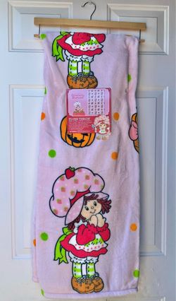 Strawberry Shortcake Halloween Plush Throw Blanket